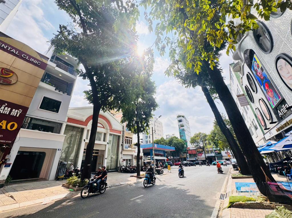 BÁN TÒA NHÀ 6 TẦNG MỚI- MẶT TIỀN Đ.PHẠM NGỌC THẠCH, QUẬN 3- KHU VIP KHAN HIẾM NHÀ BÁN