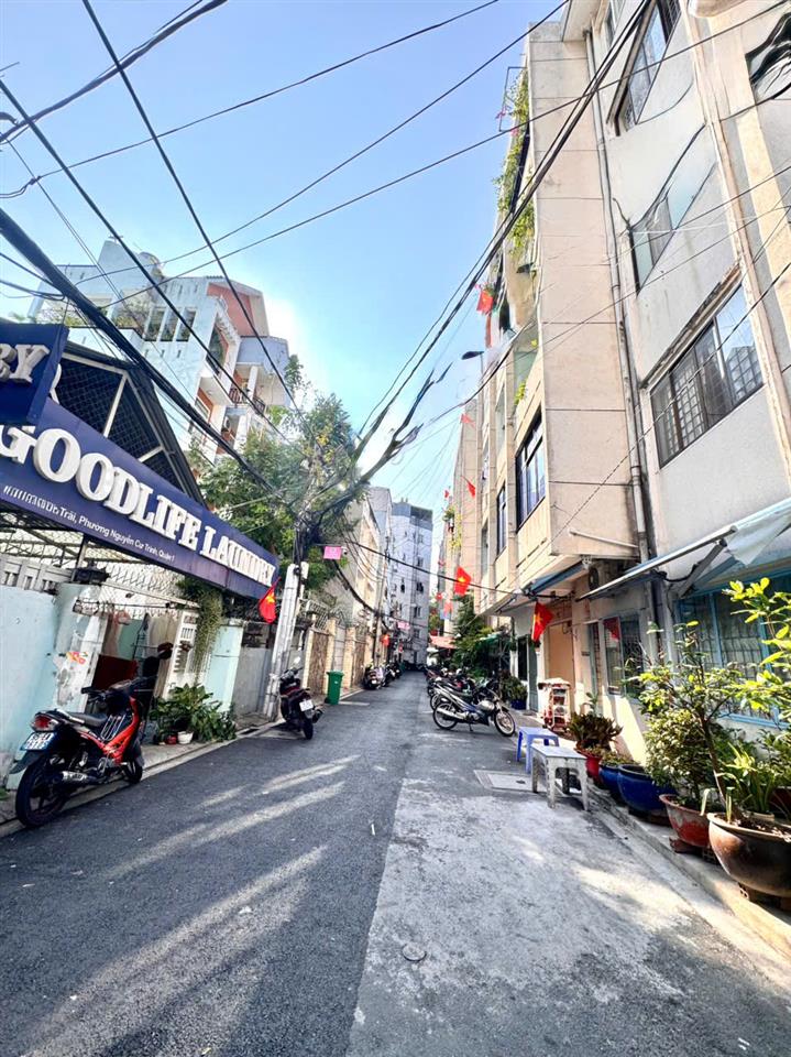 BÁN NHÀ C4 GOODLIFE LAUNDRY MẶT TIỀN HXH Đ.NGUYỄN TRÃI, P.NGUYỄN CƯ TRINH, QUẬN 1- DT