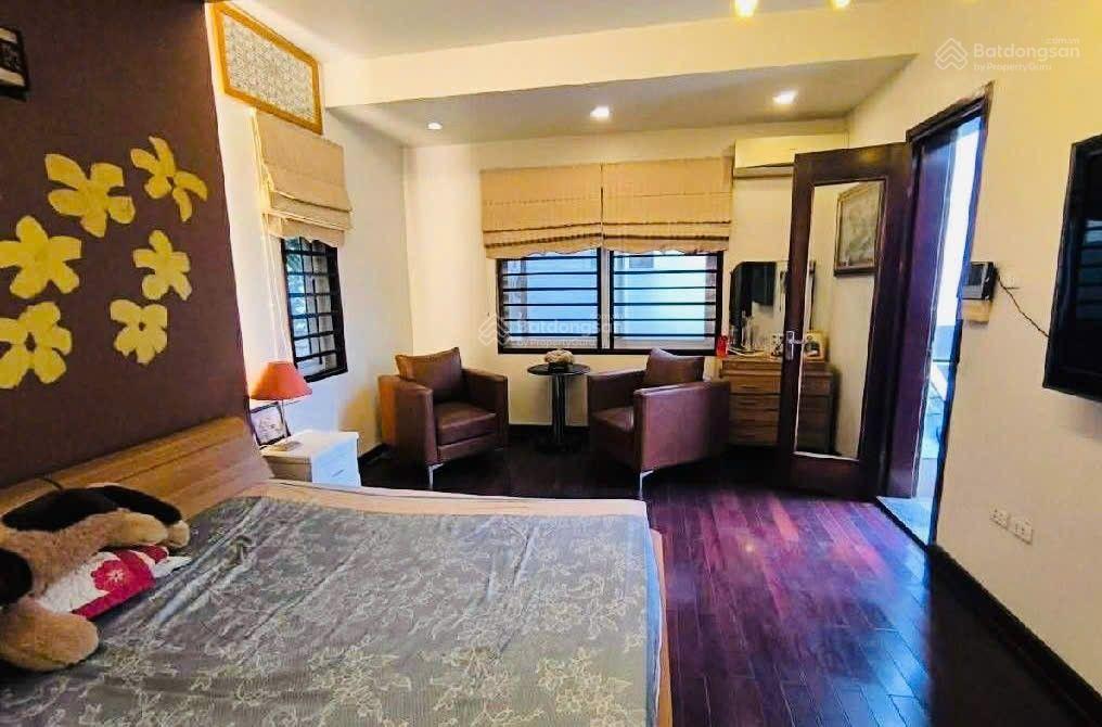 Mặt phố trương công giai  lõi cầu giấy, dt 145m, mt 9.5m, vị trí cực đẹp, chủ cần bán nhanh!
