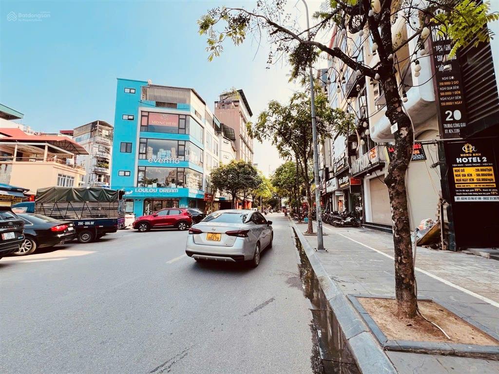 Mặt phố trương công giai  lõi cầu giấy, dt 145m, mt 9.5m, vị trí cực đẹp, chủ cần bán nhanh!