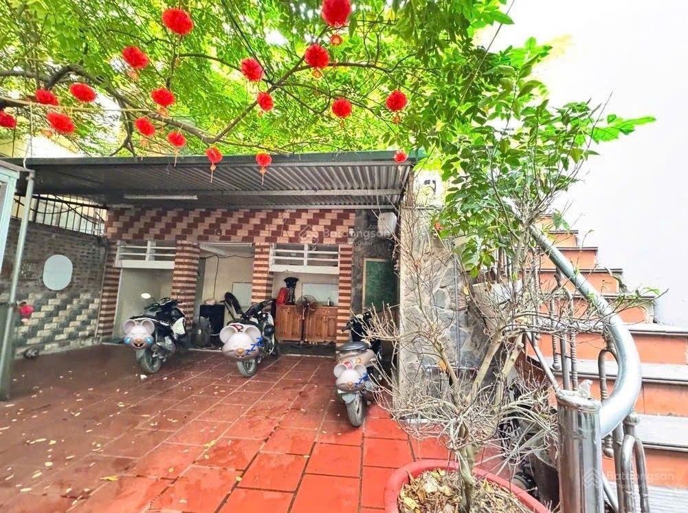 Mặt phố khúc thừa dụ, dt 120m, mt 7m, kd vô địch, phù hợp xây toà nhà vp  khách sạn!