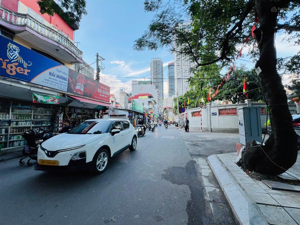 Hiếm phố dịch vọng  157m, mt 7m  vị trí đẹp, kd đỉnh, phù hợp xây vp