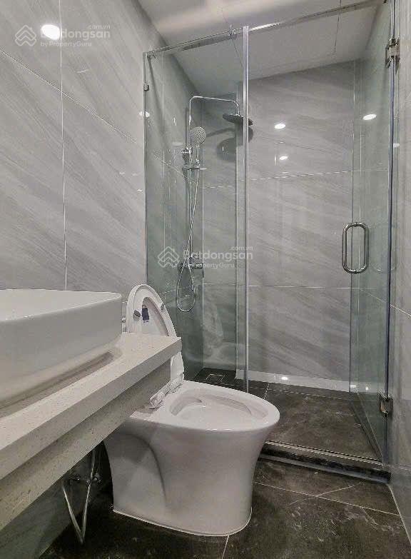 Mặt phố trung kính  139m  7 tầng thang máy  vỉa hè rộng kd đỉnh