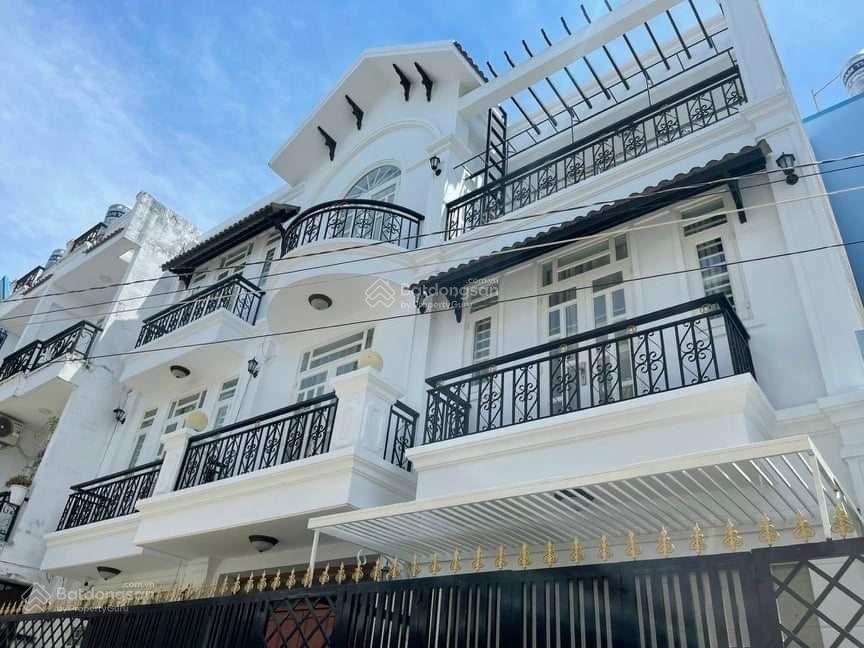 Bán nhà nhà bè  biệt thự mini  3 tầng  ngang 12m  garage ô tô