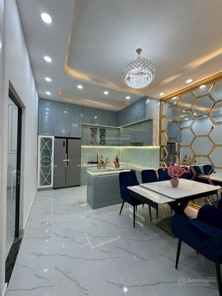 Bán nhà quận 7  112m  ngang 8m  chỉ nhỉnh 9 tỷ