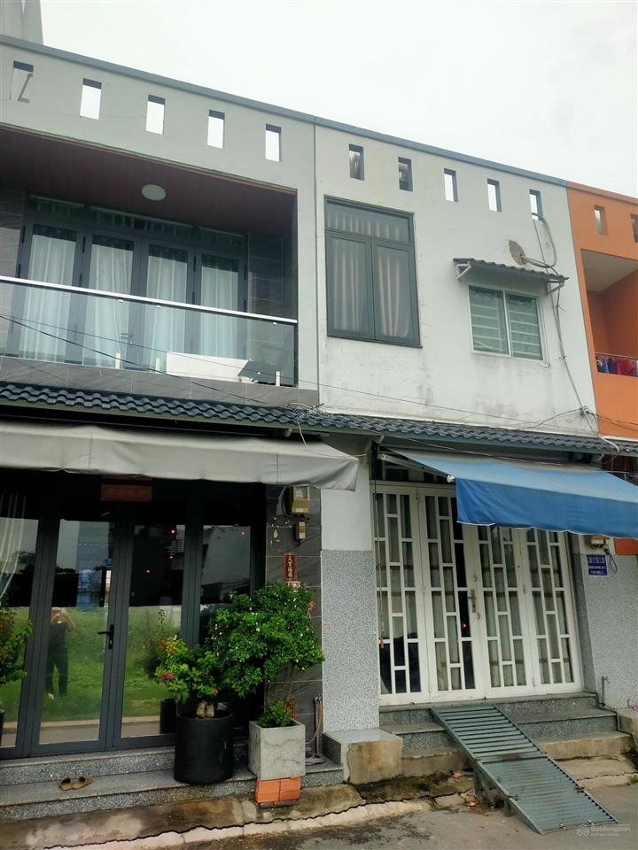 Nhà hẻm ô tô  gần chợ  kdc yên tĩnh  phù hợp mua ở lâu dài