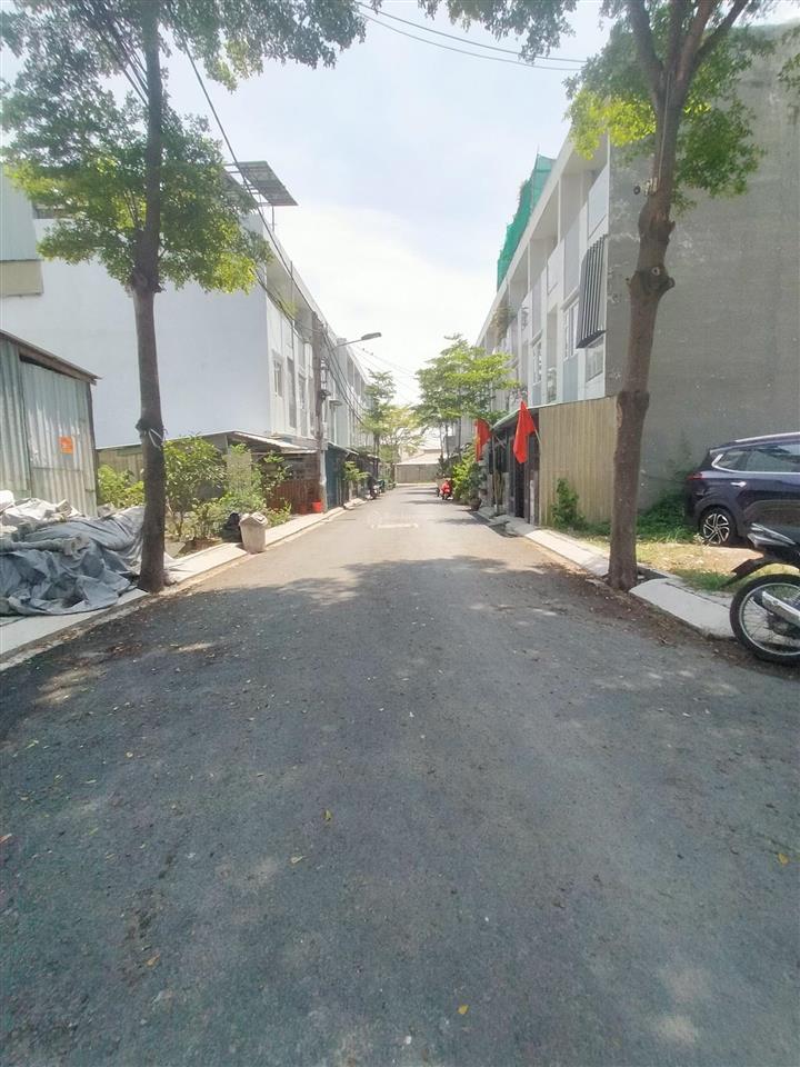 Đất thổ cư sổ riêng, ngang 7,5m, đường ô tô, phù hợp xây nhà ở lâu dài  mua giữ tài sản