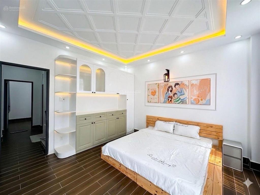 Bán gấp nhà riêng 4 tầng ở huỳnh tấn phát, nhà bè, hcm
