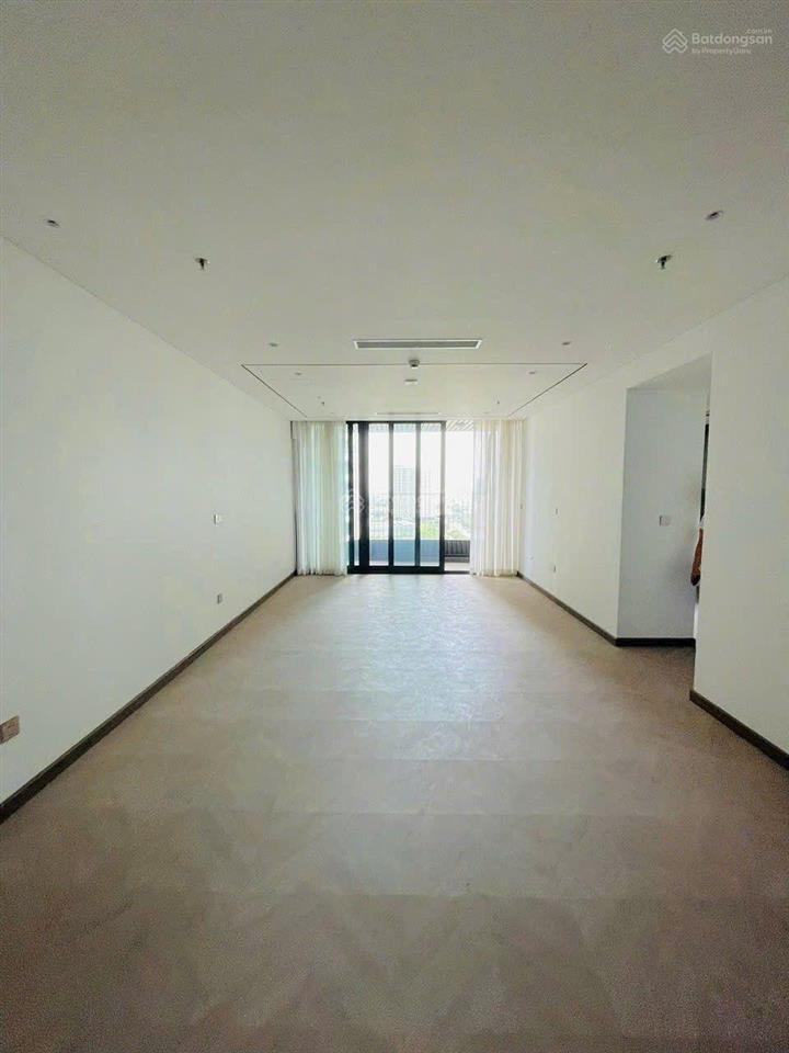 Cho thuê gấp căn hộ 4pn, 2wc, n01t6 ngoại giao đoàn, 25 triệu, 126m2