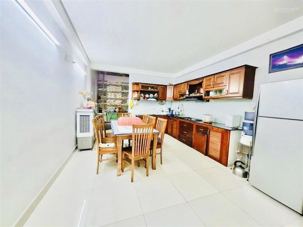 Hxh  ngang 4m (90m2)  5 tầng  chỉ 9 tỷ hơn xíu (tl)  ngay gò dầu