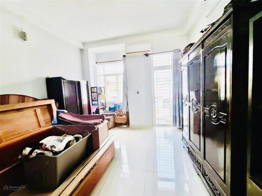 Hxh  ngang 4m (90m2)  5 tầng  chỉ 9 tỷ hơn xíu (tl)  ngay gò dầu
