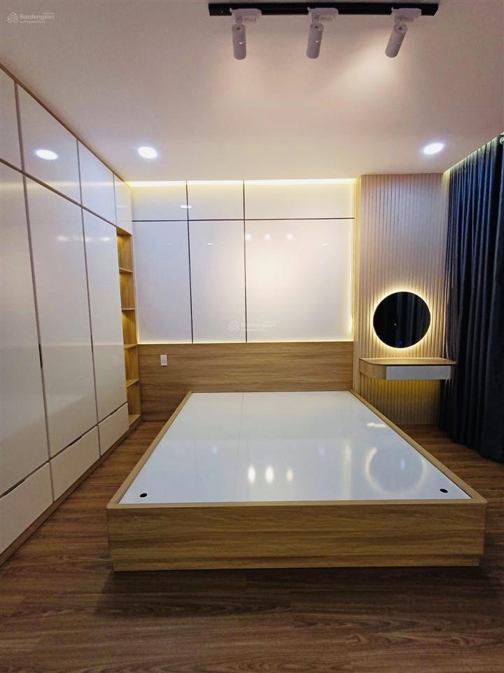 Hxh  220m2 sd  4 tầng  4 pn  chỉ 8 tỷ hơn tl  ngay hoà bình, đầm sen  full nội thất  shr