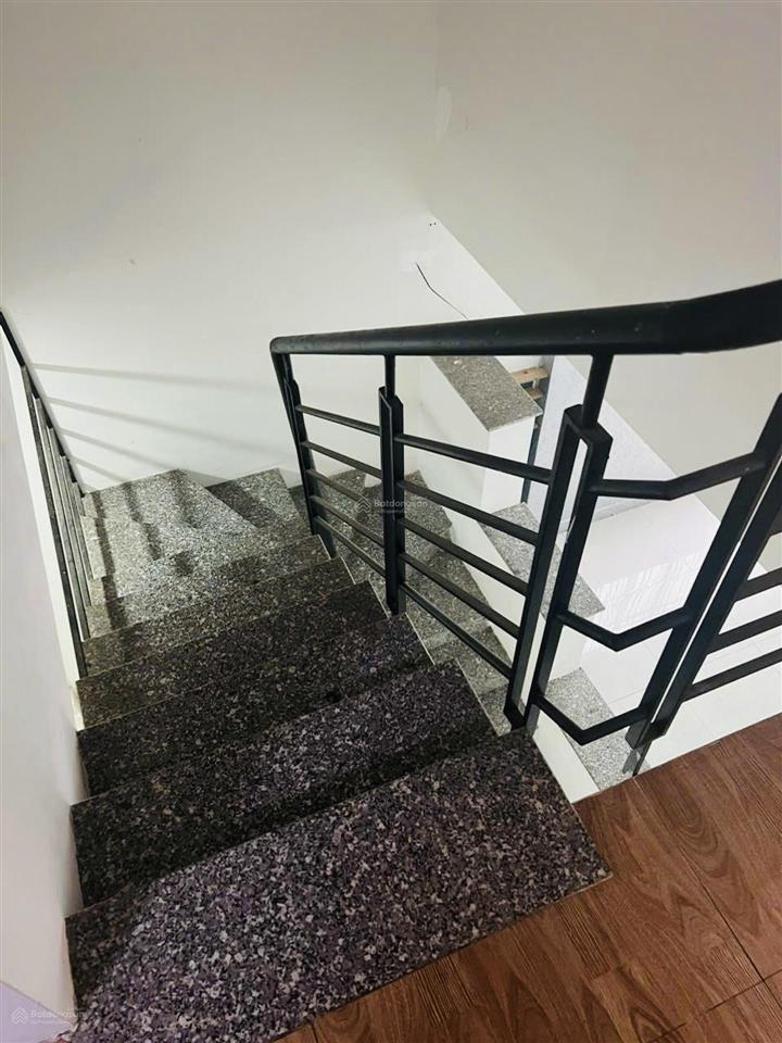 Mặt tiền kd ngay chợ tân hương  61m2  đường nhựa có lề cực đẹp  2 tầng  nhỉnh 7 tỏi (tl)