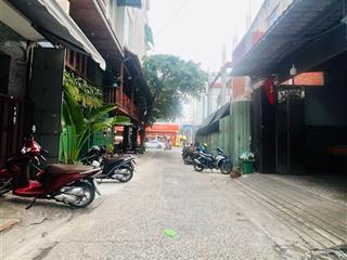90m²  chỉ 9 tỷ hơn  ngang 4m  xe hơi vào nhà  ngay ngã tư tân sơn nhì gò dầu