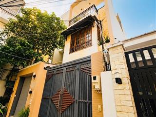 90m²  chỉ 9 tỷ hơn  4m x 22m  xe hơi vào nhà  ngay tân sơn nhì  giáp bàu cát tân bình