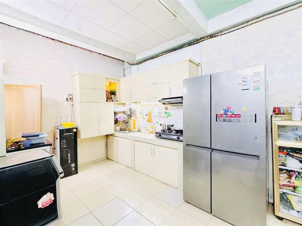 Khu dân trí nhà cao tầng  ngay nguyễn sơn, lũy bán bích đường 8m  ô tô ngủ nhà  90m²  8pn