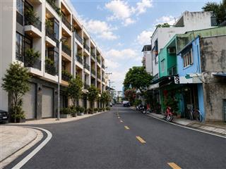 Bán nhà hòa bình  ngang 4.5x20  ngay đầm sen  mặt tiền tiện kinh  chỉ 9 tỷ hơn tl