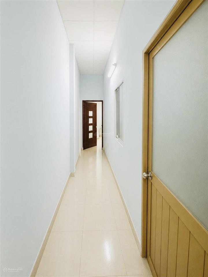 80m2  chỉ 6.7 tỷ  ngay mặt tiền thạch lam  hẻm hơi đỗ cửa