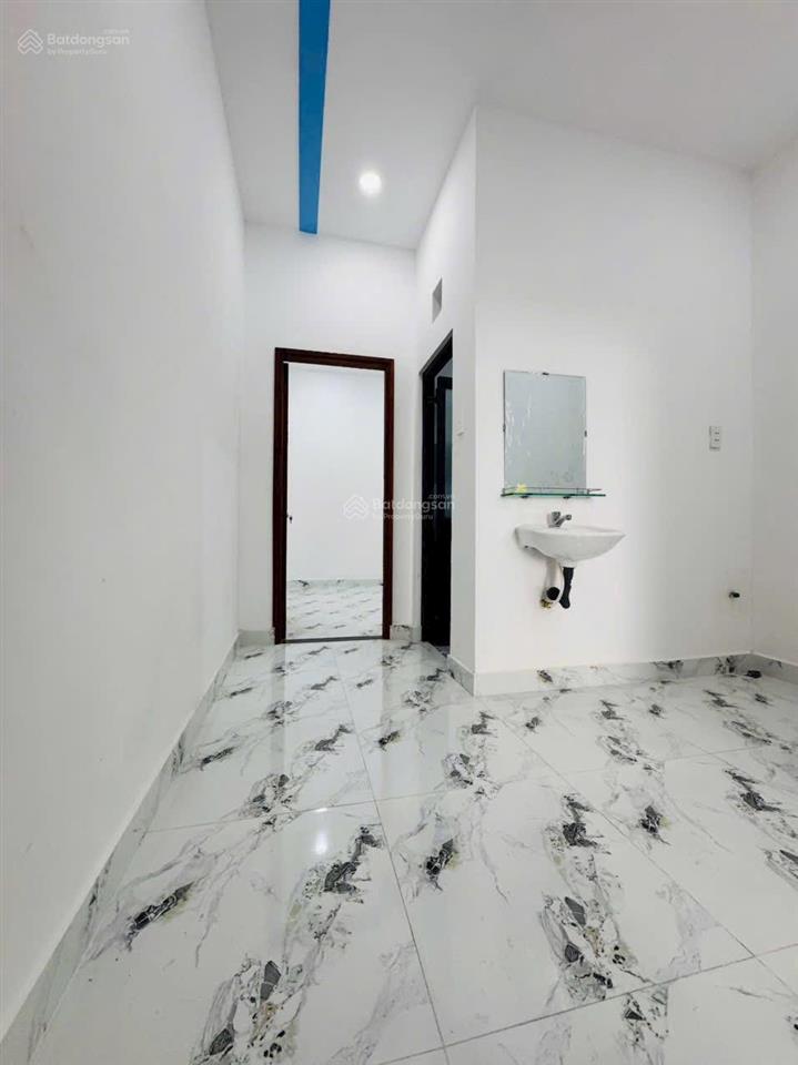 Cần bán gấp căn nhà 1 lầu 3 phòng ngủ góp trong tháng này giá rẻ còn thương lượng