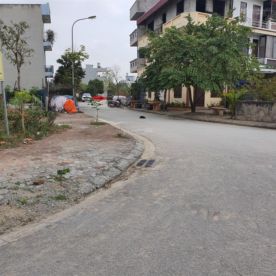Chính chủ bán đất lk69 huyền kỳ, phú lương, 49m2 mt 4m đường 7,5m đối diện khu vui chơi