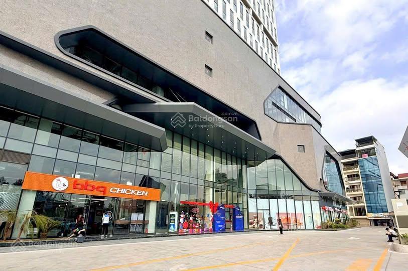 Cho thuê nhà mặt phố tại linh đàm, 270 m2, 1 tầng, mặt tiền 8m