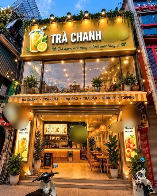 Cho thuê nhà mặt phố trần hưng đạo, 70m2, 2 tầng, mặt tiền 8.6m, tốt, tiện ích