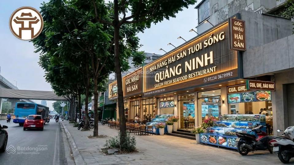 Cho thuê gấp nhà mặt phố lạc trung, 130 m2, 4 tầng, mặt tiền 9m