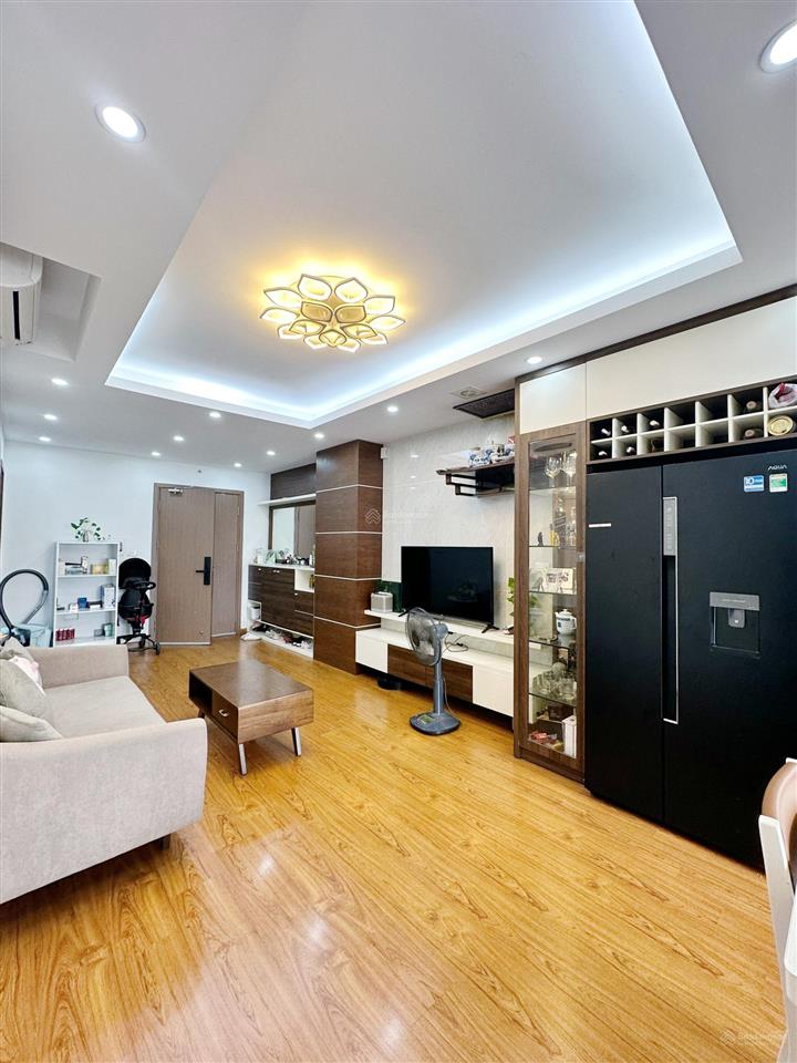 Bán căn hộ 2pn, 2wc tại tòa a chung cư azsky, định công, 6,3 tỷ, 75m2, giá tốt