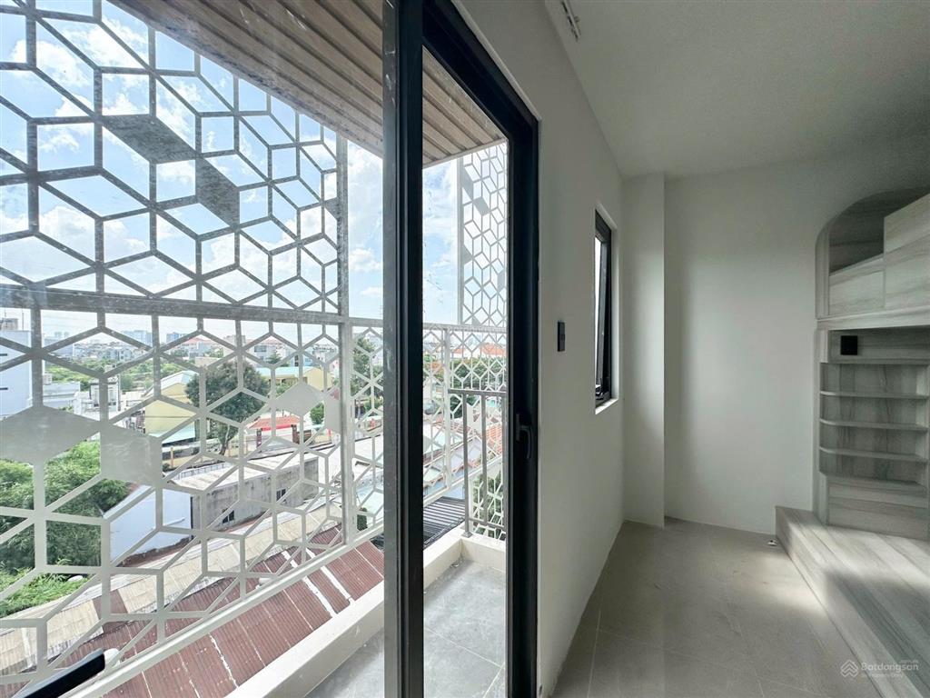 Cho thuê chdv ngay lê văn việt 2 không gian ngủ full nội thất gần đh hutech, ngã tư thủ đức