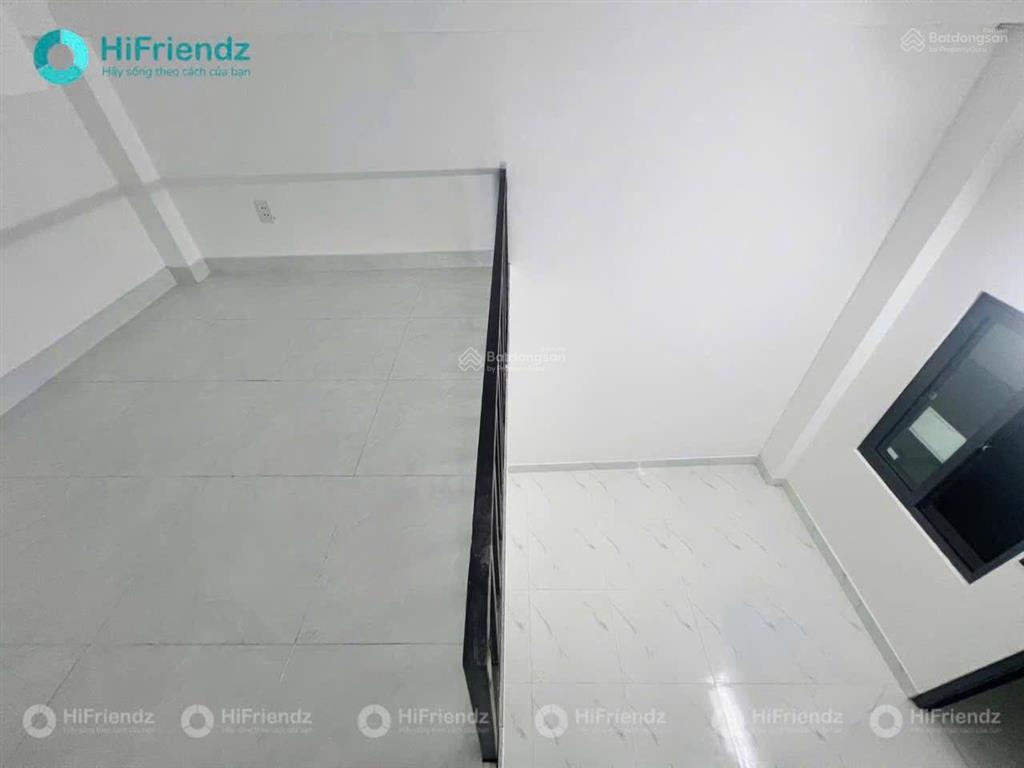 Cho thuê phòng giá rẻ ngay đh fpt, hutech làng đh gần lê văn việt full nội thất