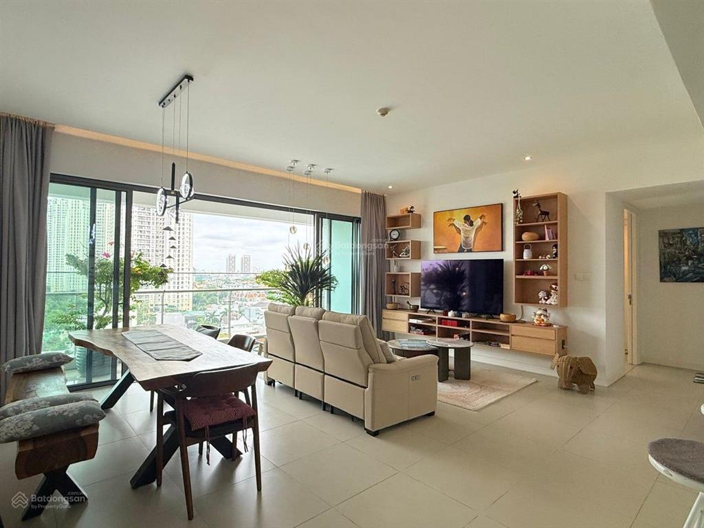 Cho thuê 4pn full nt view sông, landmark 81  có thể vào ở ngay