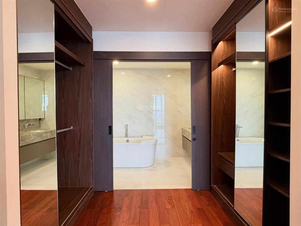 Cho thuê 4pn, 182m2, view sông, lầu cao, tại q2 thảo điền, có thể ở ngay