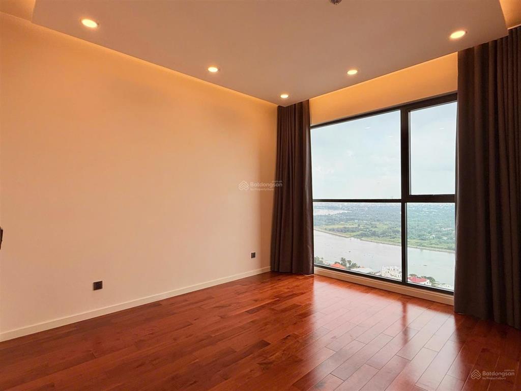 Cho thuê 4pn, 182m2, view sông, lầu cao, tại q2 thảo điền, có thể ở ngay