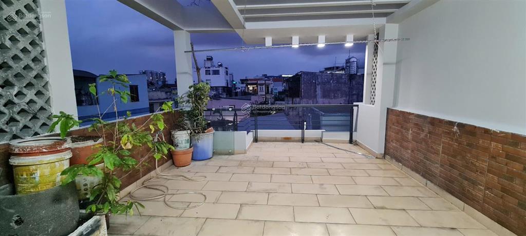 Chính chủ bán nhà 1 trệt 2 lầu vừa ở vừa kinh doanh quận 7