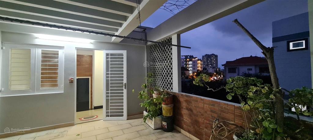 Chính chủ bán nhà 1 trệt 2 lầu vừa ở vừa kinh doanh quận 7