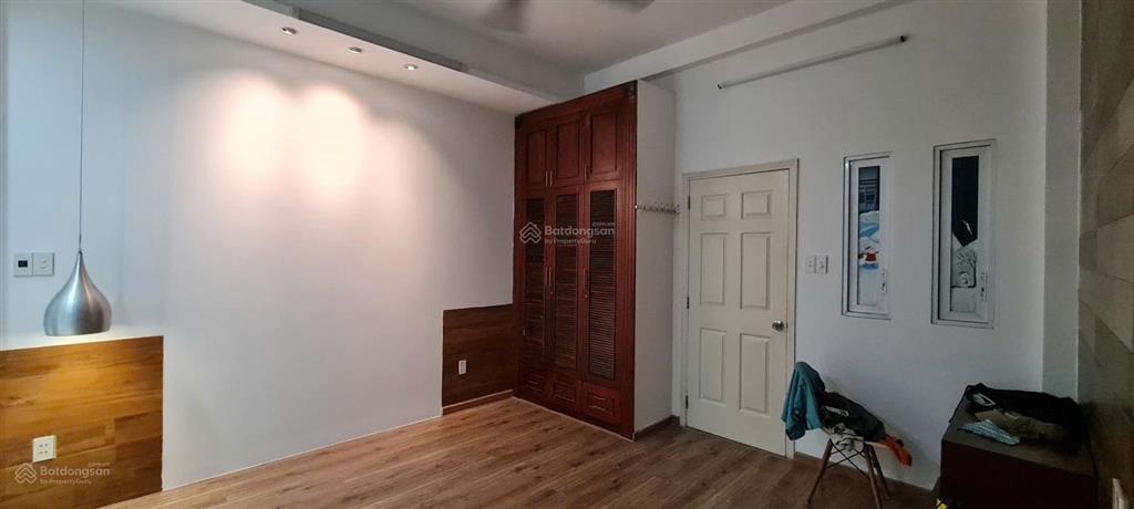 Chính chủ bán nhà 1 trệt 2 lầu vừa ở vừa kinh doanh quận 7