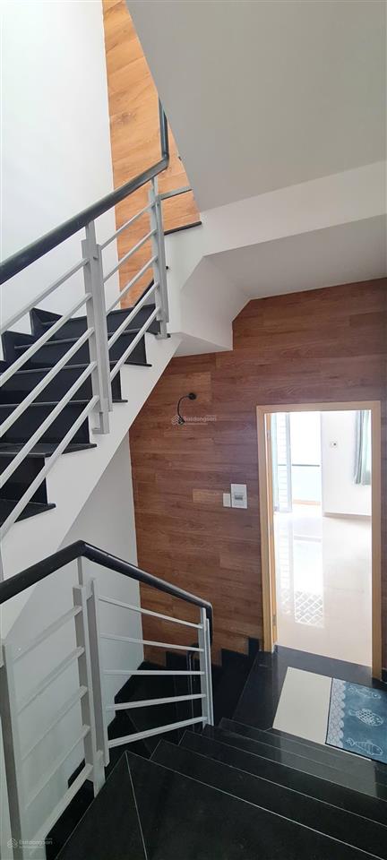 Chính chủ bán nhà 1 trệt 2 lầu vừa ở vừa kinh doanh quận 7