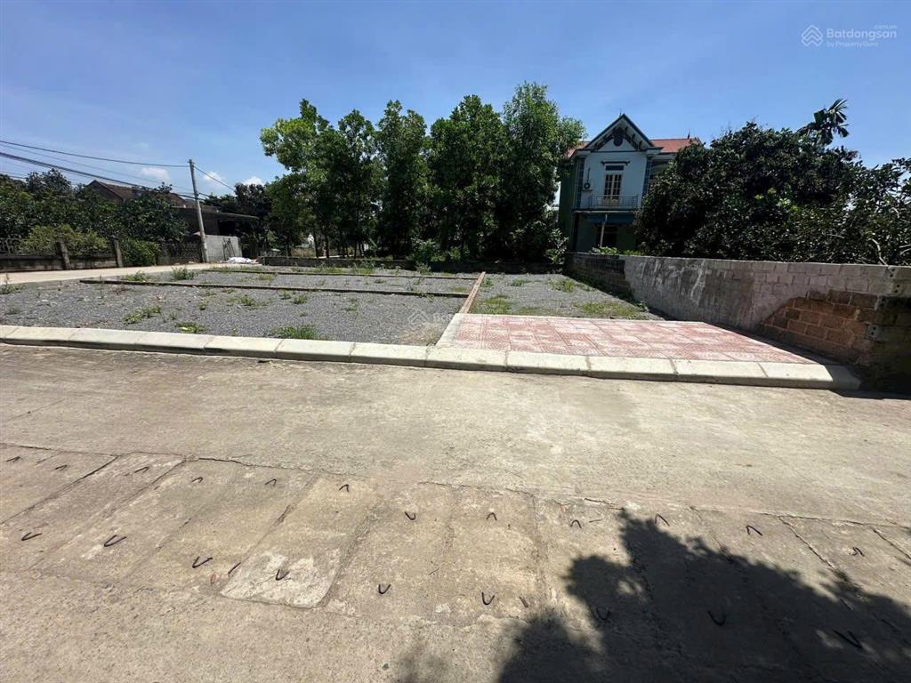 Chính chủ bán đất 94,2m² thôn đông nam, nam phương tiến, chương mỹ có vỉa hè  0989 050 ***