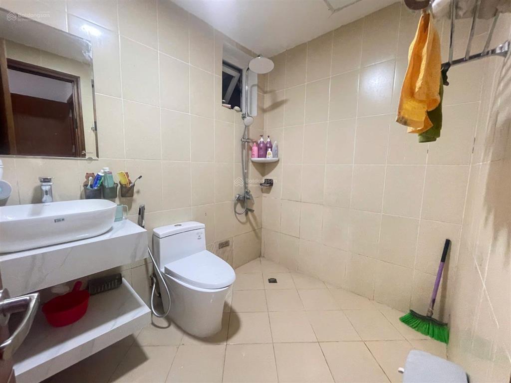 Ct9 victoria  văn phú  hà đông  hà nội  tầng đep. 92m2. 2pn  2wc. giá 5,8tỷ