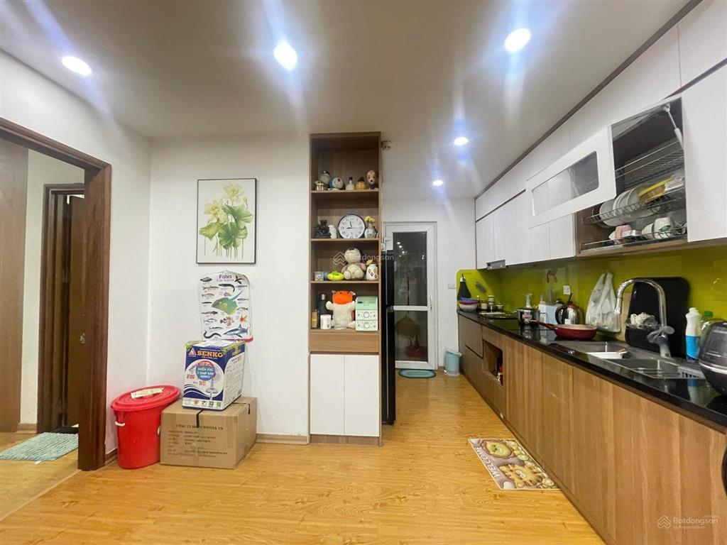 Ct9 victoria  văn phú  hà đông  hà nội  tầng đep. 92m2. 2pn  2wc. giá 5,8tỷ