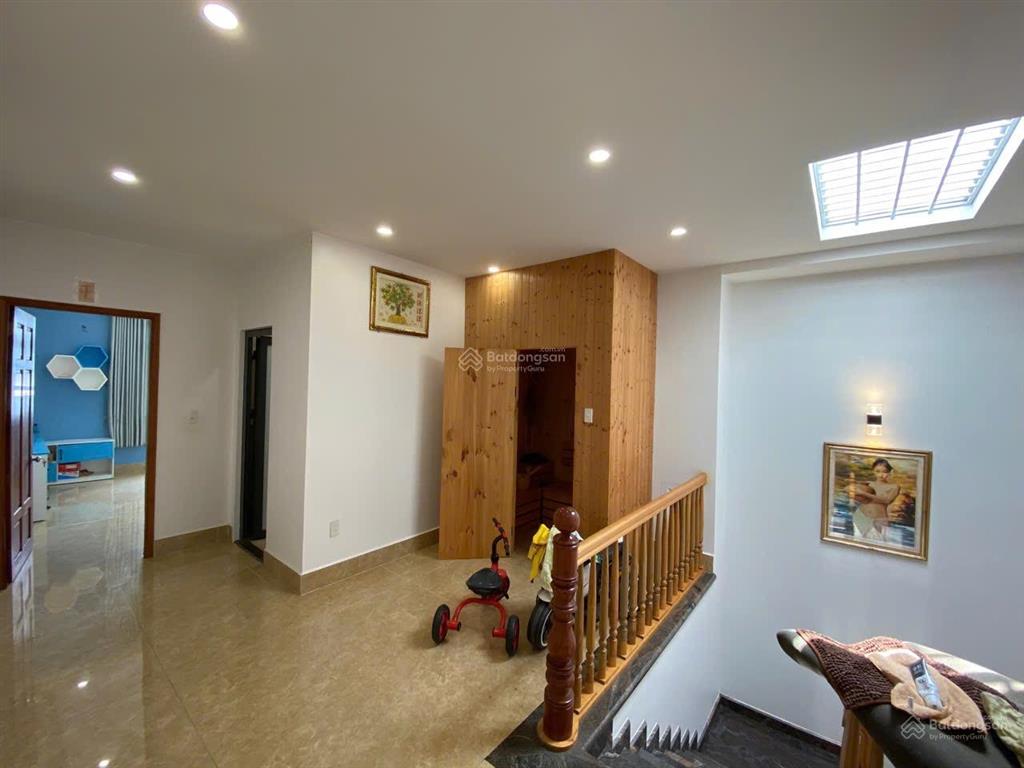 Nhà mặt tiền tôn đức thắng, rạch giá