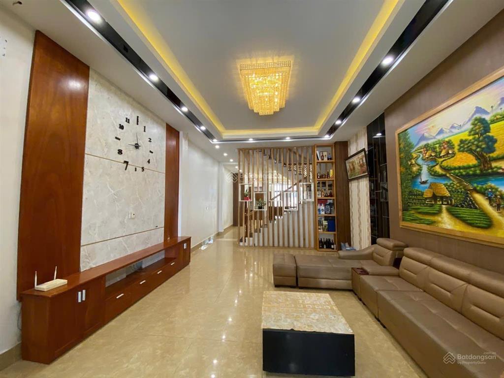 Nhà mặt tiền tôn đức thắng, rạch giá