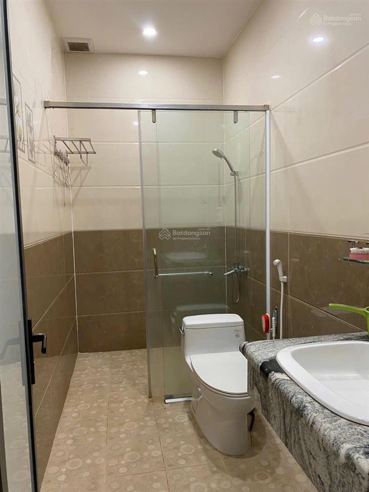 Nhà mặt tiền tôn đức thắng, rạch giá