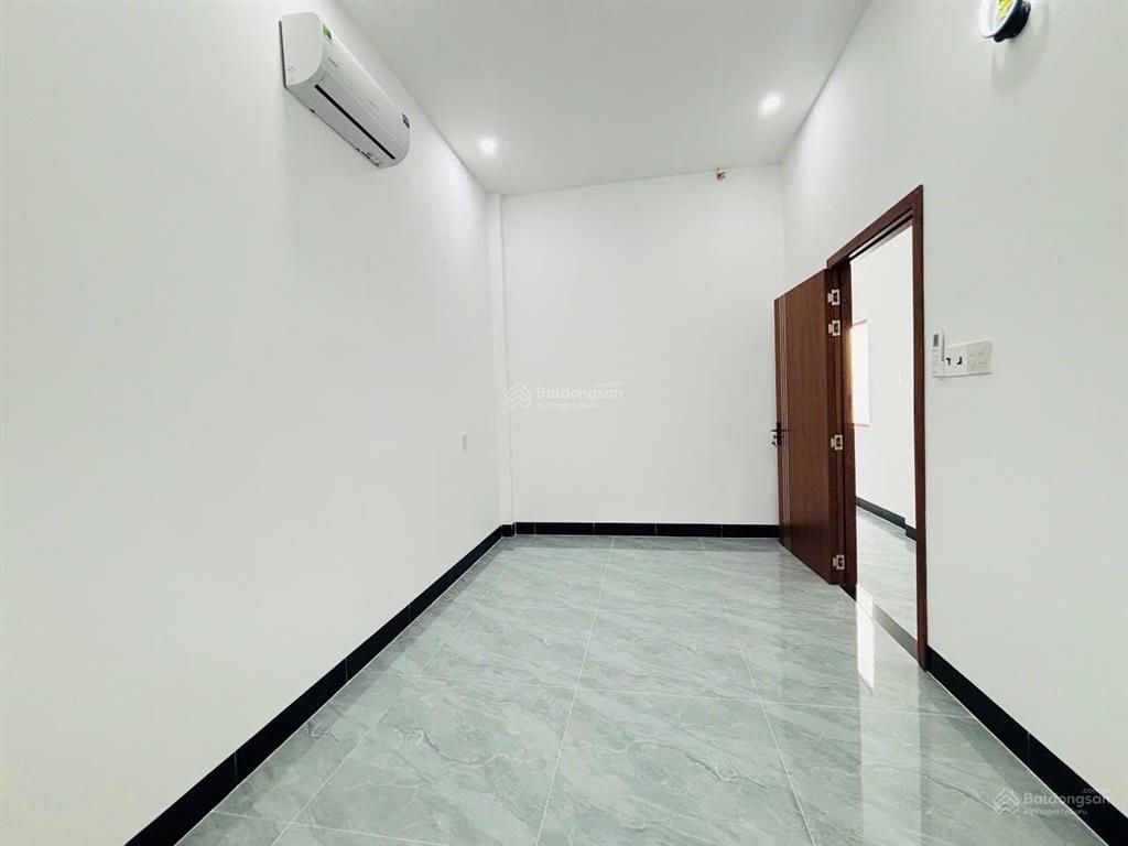 Nhà mặt tiền đường huyền trân công chúa. rạch giá  an giang. gần bệnh viện tỉnh, kđt phú cường