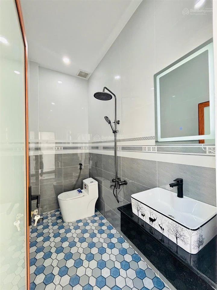 Nhà mặt tiền đường huyền trân công chúa. rạch giá  an giang. gần bệnh viện tỉnh, kđt phú cường