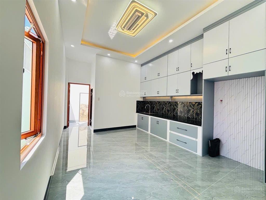 Nhà mặt tiền đường huyền trân công chúa. rạch giá  an giang. gần bệnh viện tỉnh, kđt phú cường