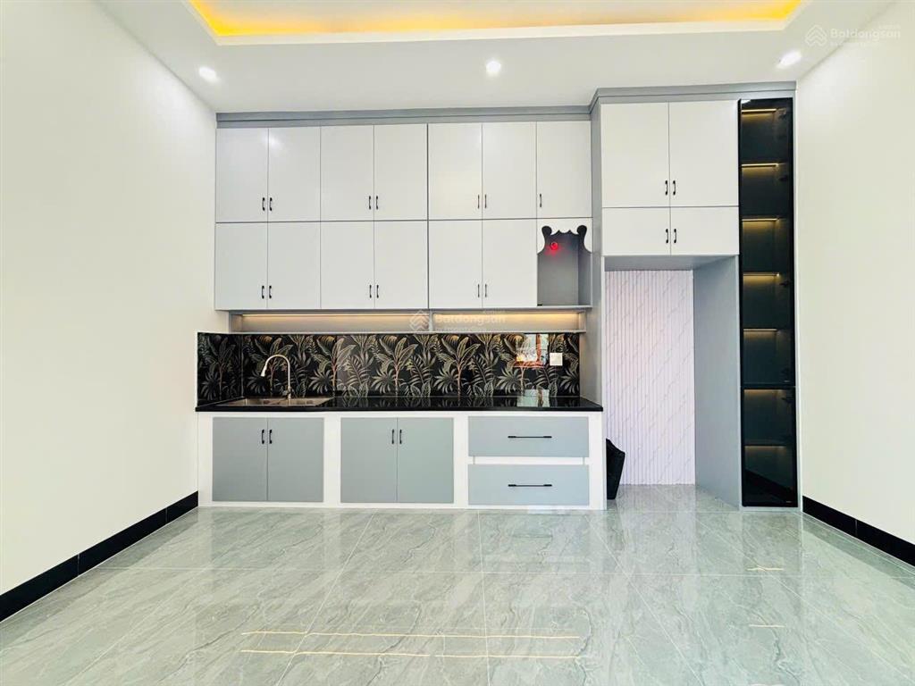 Nhà mặt tiền đường huyền trân công chúa. rạch giá  an giang. gần bệnh viện tỉnh, kđt phú cường