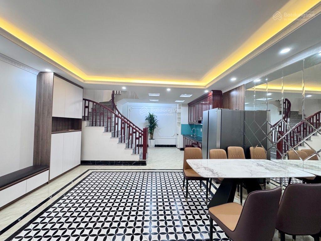 Bán nhà riêng tại thạch bàn, 10,5 tỷ, 45 m2, 4pn, 4wc, giá tốt!