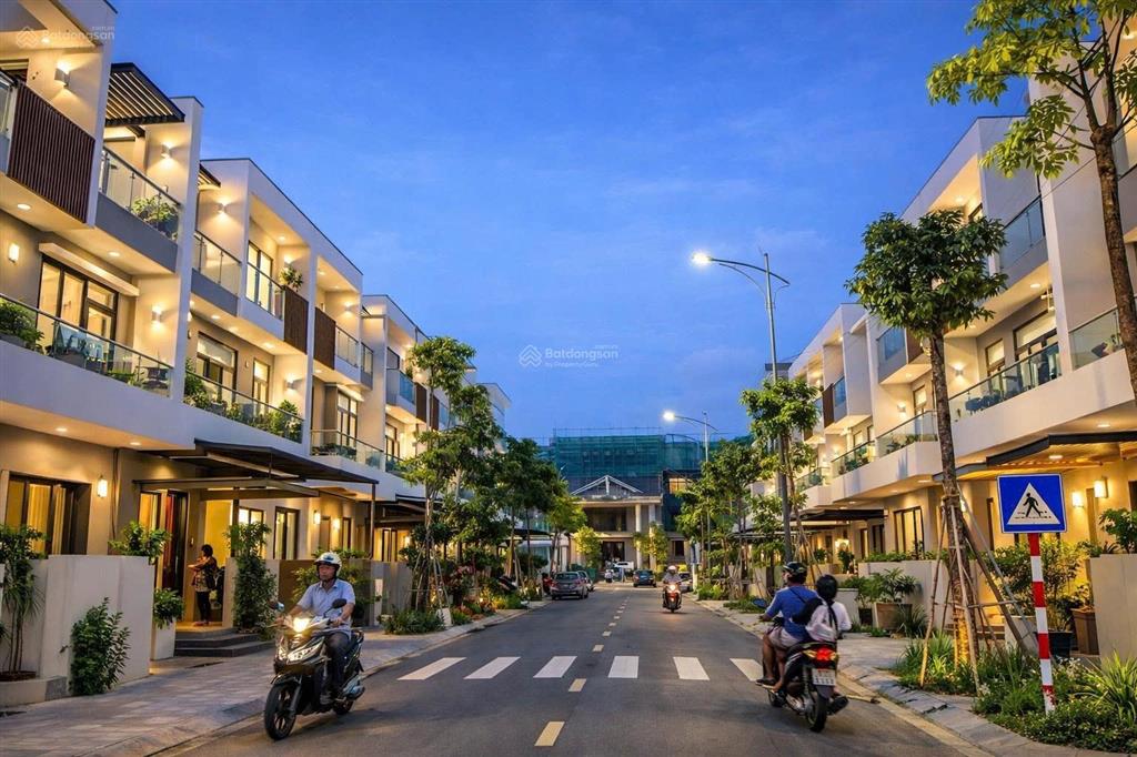 Bán nhà mặt phố 88, đường hoàngbán nhà mặt phố 88, đường hoàng quốc việt, giá ưu đãi 6,8 tỷ, 119 m2