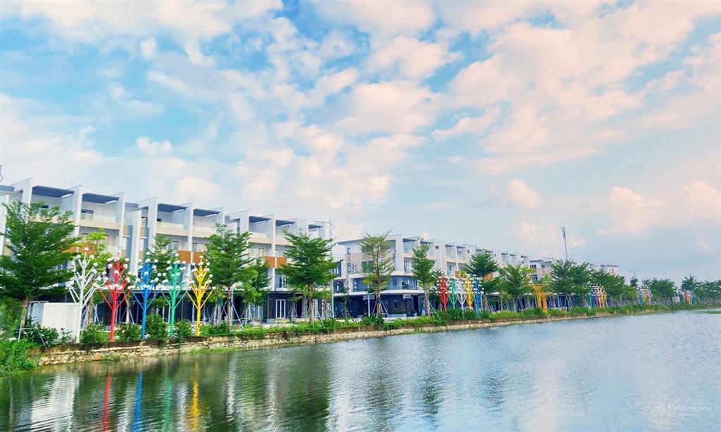 Bán gấp nhà mặt phố 102m2 giá thỏa thuận tại hoàng quốc việt, an cựu, huế